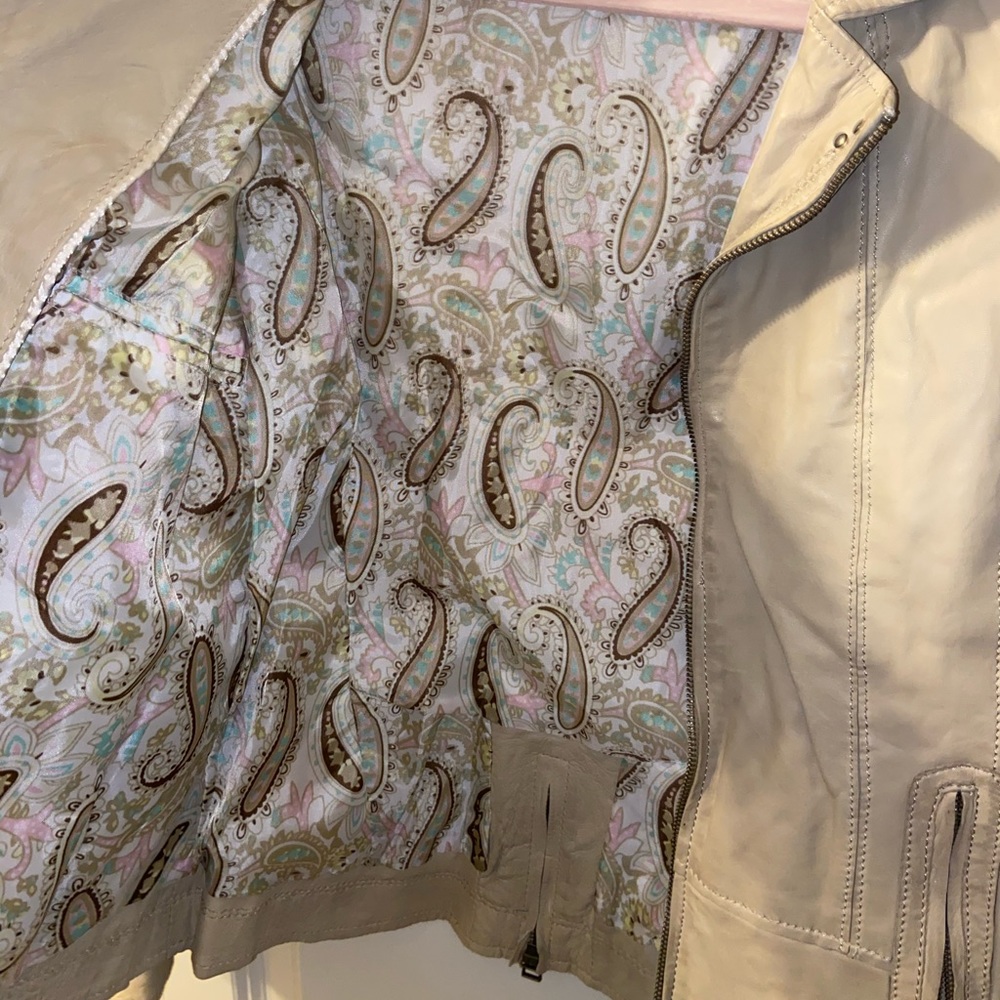 Authentic Cabrini Leather Jacket - Picture 8 of 14